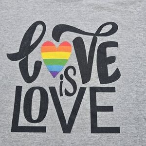 Gray and Red Love Design Short Sleeve Tees Rainbow Hearts